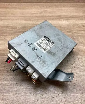 Toyota Avensis T270 Power steering control unit/module 896500D01 99118208