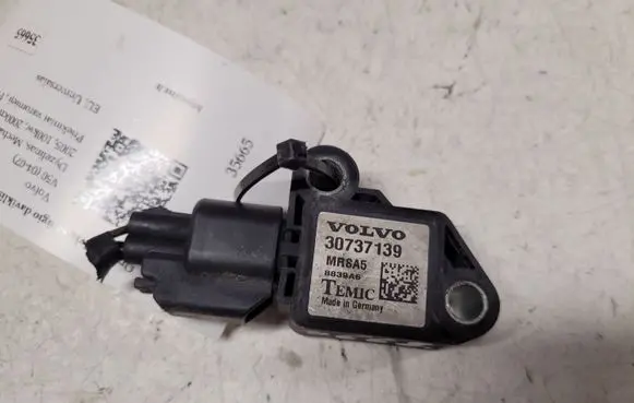 Volvo V50 Airbag deployment crash/impact sensor 30737139