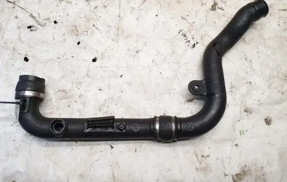 Audi A4 S4 B5 8D Intercooler hose/pipe 8d0145844a