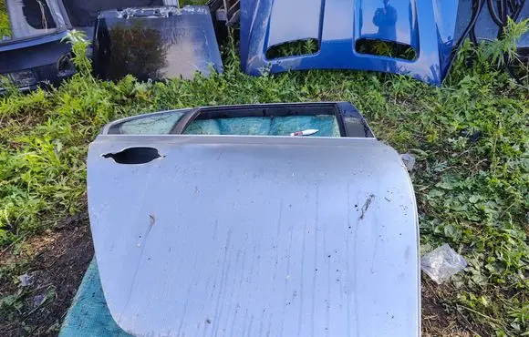 BMW 5 E60 E61 Rear door 41527202342