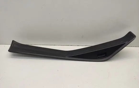 BMW 3 E46 Rear sill trim cover 8196131 51478196131