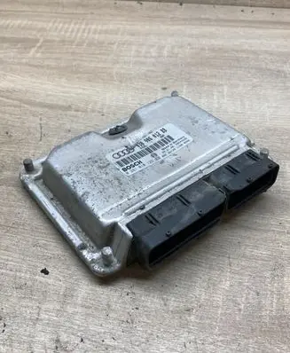 Audi A3 S3 8L Engine control unit/module ECU 038906012BB 0281010123