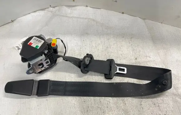 Skoda Superb B6 (3T) Front seatbelt 615479100 008R000