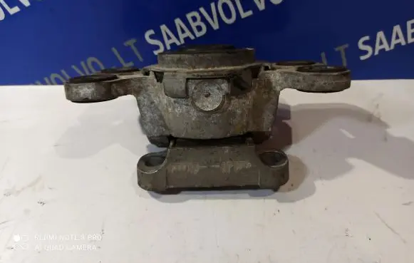 Volvo XC60 Engine mount bracket 31316875