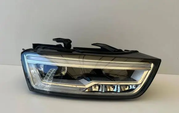Audi Q3 8U Headlight/headlamp 8U0941034