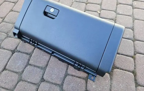 Toyota Highlander XU70 Glove box 554330E100 553030E090
