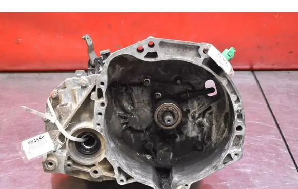 Manual 6 speed gearbox