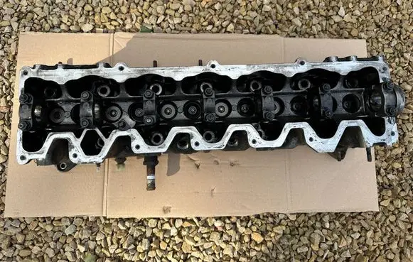 Nissan Patrol Y60 Engine head 1104122J81 1104122J80