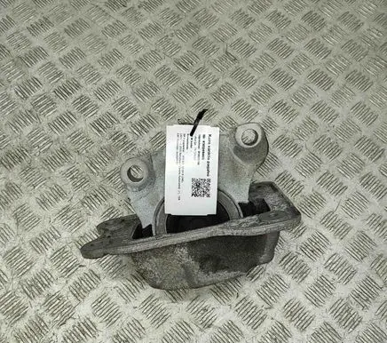 Volvo XC60 Engine mount bracket 31480549