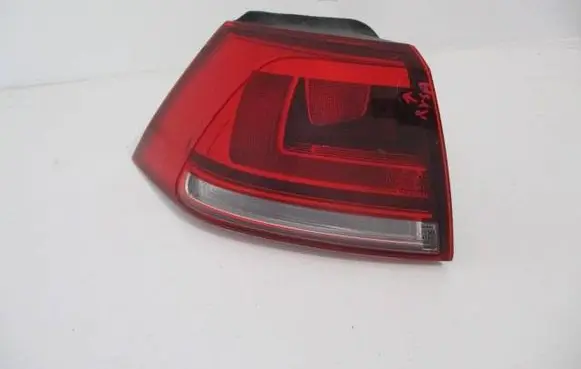 Volkswagen Golf VII Rear/tail lights 5G0945095B