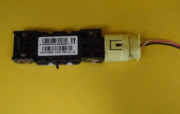 Mitsubishi Colt Airbag deployment crash/impact sensor PMR587419