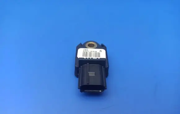 Lexus IS 220D-250-350 Airbag deployment crash/impact sensor 898310W040