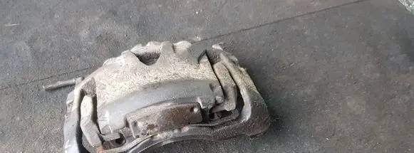 Volvo XC70 Front brake caliper 946