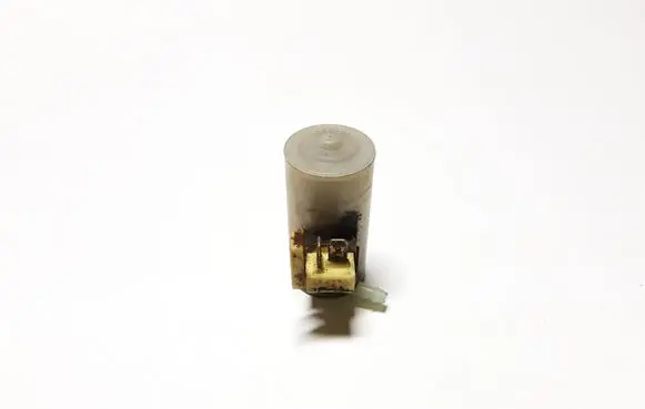 Honda CR-V Windscreen/windshield washer pump 2711