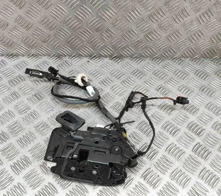 Volkswagen Golf VII Coupe door lock (next to the handle) 5K2837015D