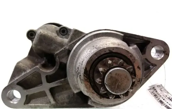 Volkswagen Golf V Starter motor 02T911023R