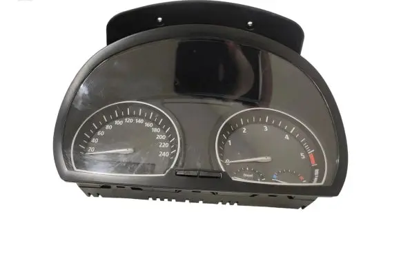 BMW X3 E83 Speedometer (instrument cluster) 341611302 25811510 102464032