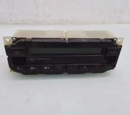 Volkswagen PASSAT B5.5 Climate control unit 3B1907044