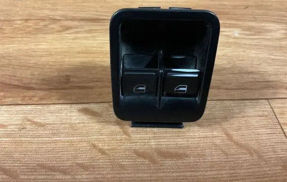 Volkswagen Caddy Electric window control switch 2K0959851C