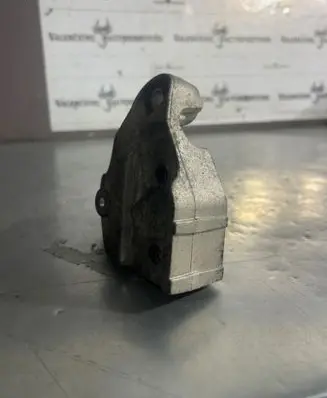 Peugeot 2008 I Gearbox mounting bracket 9684812280