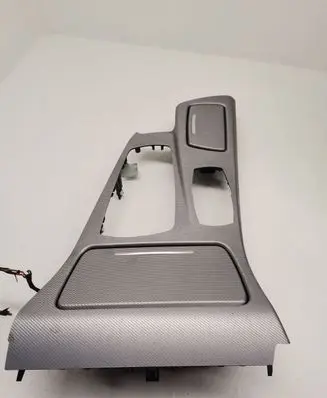 Cup holder front