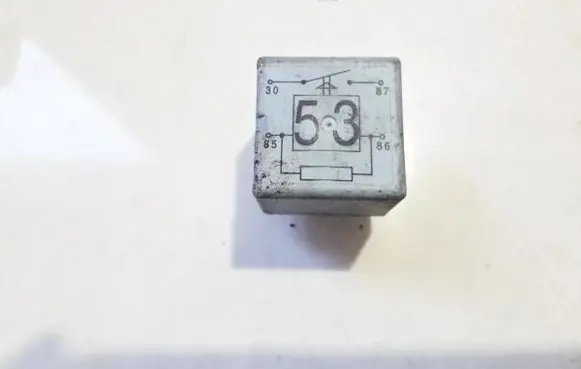 Volkswagen Golf IV Other relay 141951253 20260072