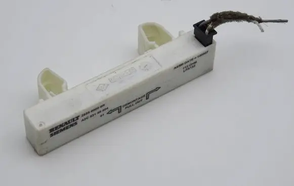 Renault Laguna III Aerial antenna amplifier 285900006R