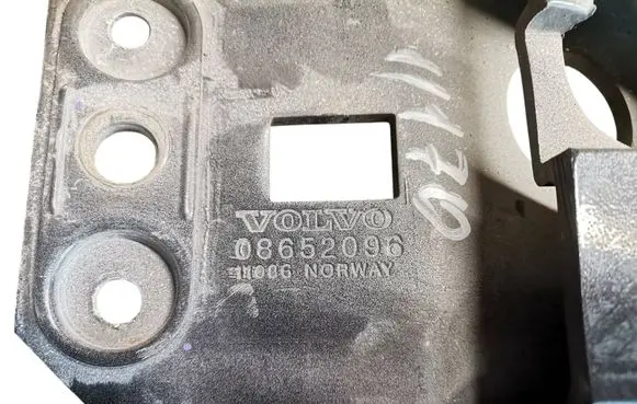 Volvo S60 Front bumper cross member 08652096