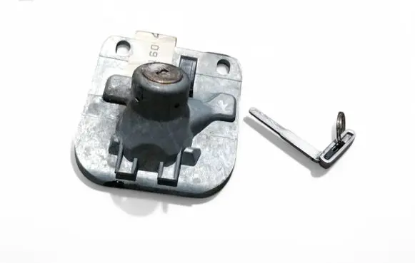Tailgate/trunk/boot lock/catch/latch