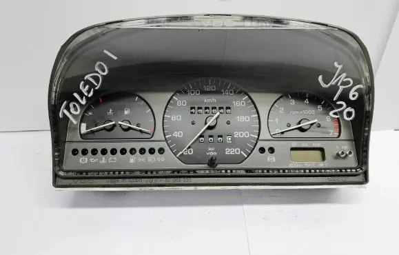 Seat Toledo I (1L) Speedometer (instrument cluster) 81117785