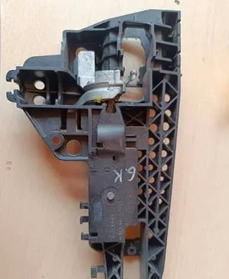 Audi A6 C7 Rear door exterior handle/bracket 4H0837885