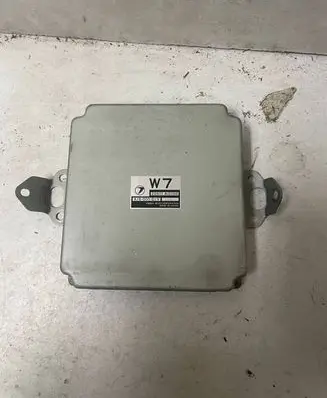 Subaru Legacy Engine control unit/module 22611AG100