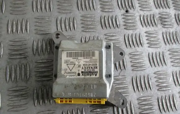 Renault Laguna II Airbag control unit/module 8200142183A