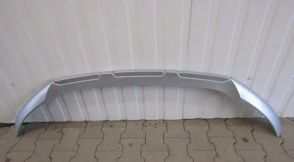 Front bumper lip
