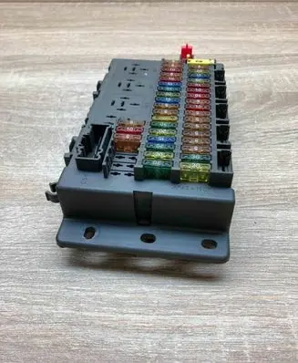 Rover 75 Fuse module 518174404