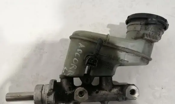 Honda Accord Clutch master cylinder JR5 JR51316