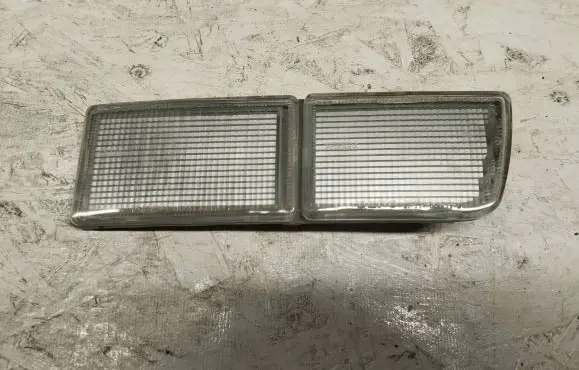 Volkswagen Golf III Front reflector 084411609RF