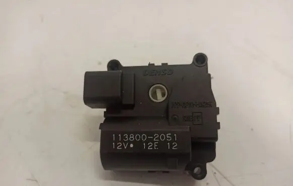 Toyota Corolla Verso E121 Air flap motor/actuator 1138002051