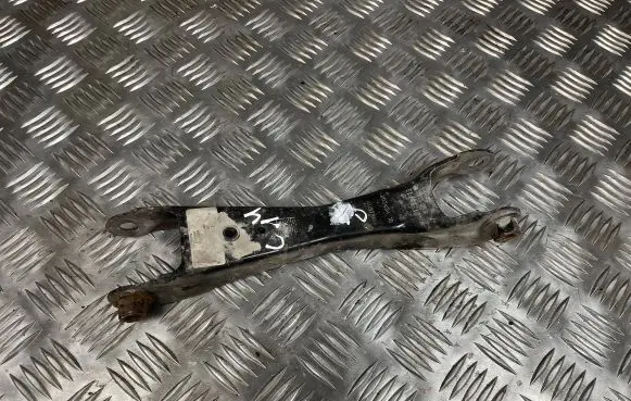 BMW i3 Rear upper control arm/wishbone 6852265