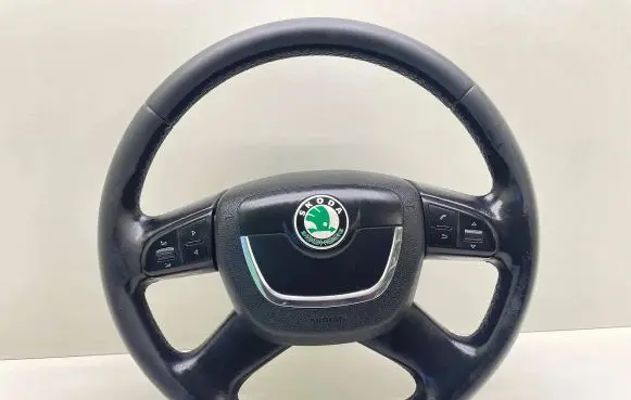 Skoda Octavia Mk2 (1Z) Steering wheel 3T0419091K