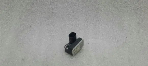 Mercedes-Benz GLE (W166 - C292) Airbag deployment crash/impact sensor A0009057600