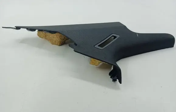 Mercedes-Benz C W204 (C) pillar trim A2046900725