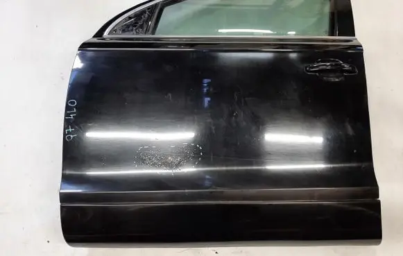 Audi Q7 4L Front door