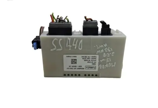 Ford Mondeo MK V Tow bar trailer control unit/module DG9T19H378DF