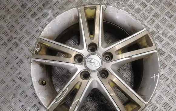 Hyundai i30 R17 alloy rim 