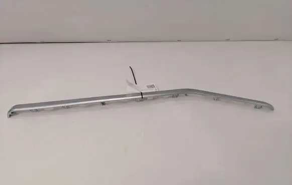 Mercedes-Benz E W212 Front door trim bar A2127200822