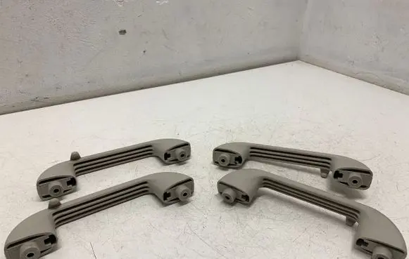 Peugeot Boxer A set of handles for the ceiling 