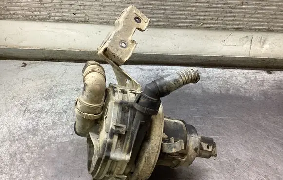 Volkswagen PASSAT B5 Secondary air pump 078906601D 72185112