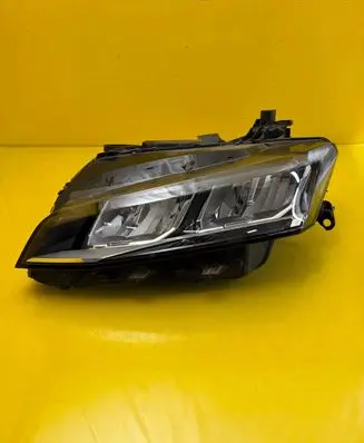 Peugeot 308 Headlight/headlamp 9851673380
