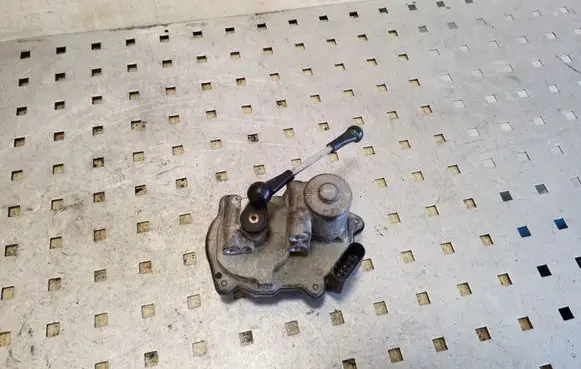 Audi A6 S6 C6 4F Intake manifold valve actuator/motor 059129086L 1019809S06